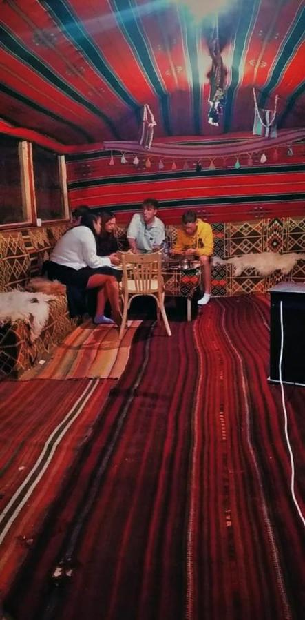 Happy Bedouin House Petra Bed & Breakfast Al Hayy ภายนอก รูปภาพ
