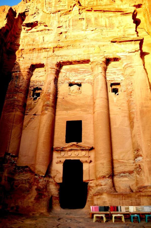 Happy Bedouin House Petra Bed & Breakfast Al Hayy ภายนอก รูปภาพ